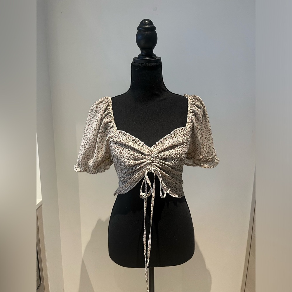 Cropped Rouched Top Size 6 - Picture 5 of 8